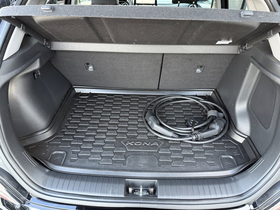 Hyundai Kona 64 EV Ultimate 5d