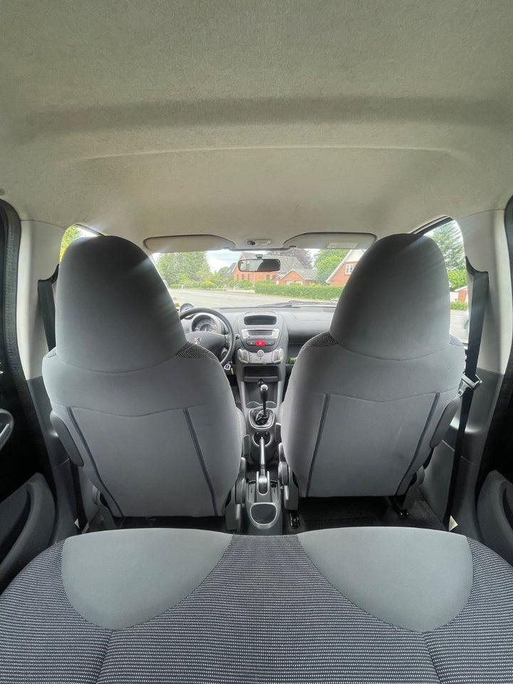 Peugeot 107 1,0 5d