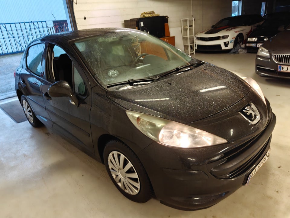 Peugeot 207 1,4 Comfort+ 5d