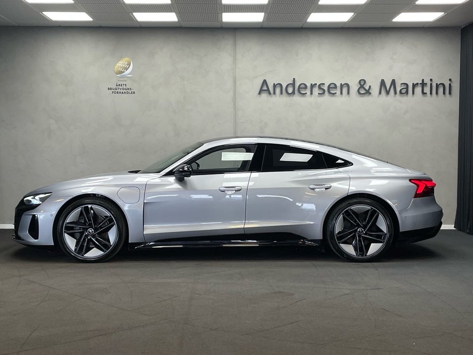 Audi e-tron GT quattro 4d