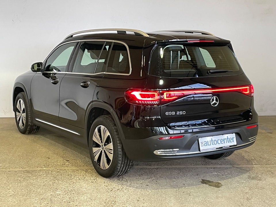 Mercedes EQB250 Progressive 7prs 5d
