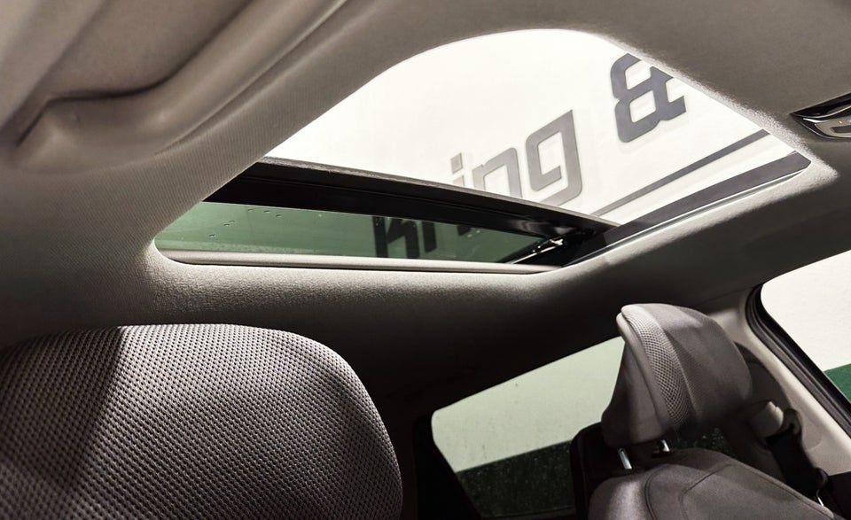 Kia EV4 81 Long Range Upgrade Fastback 4d