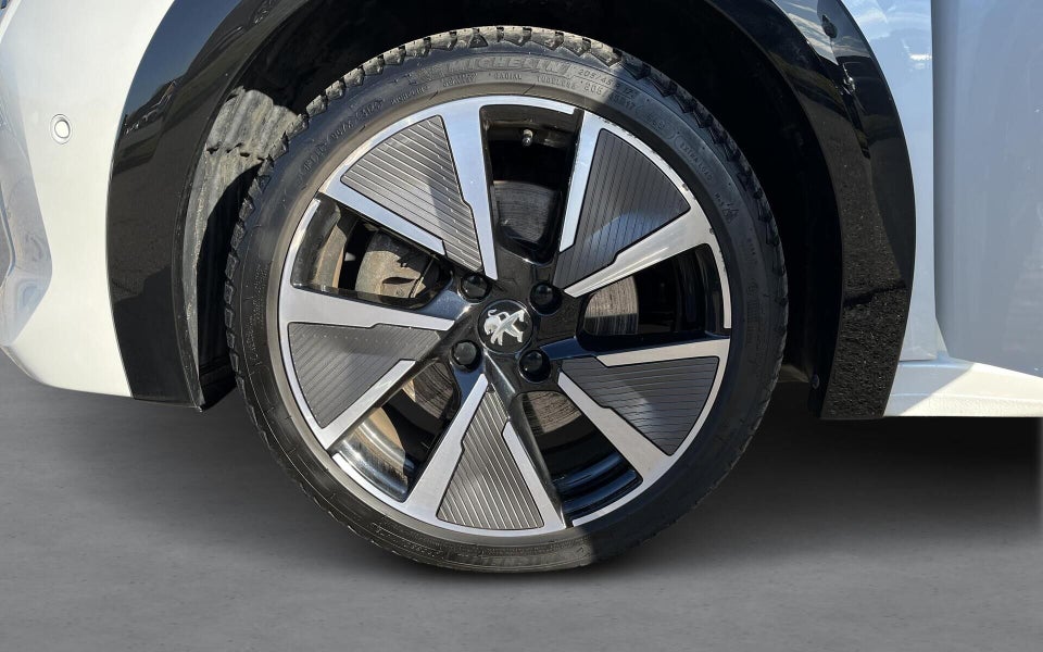 Peugeot e-208 50 GT Line 5d