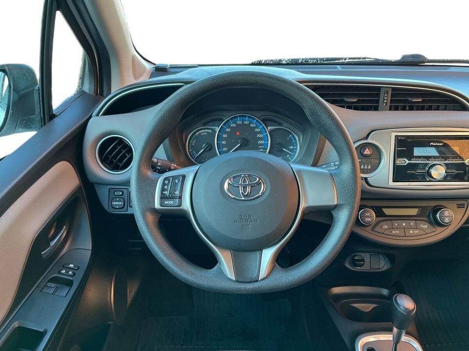 Toyota Yaris 1,5 Hybrid H1 e-CVT 5d