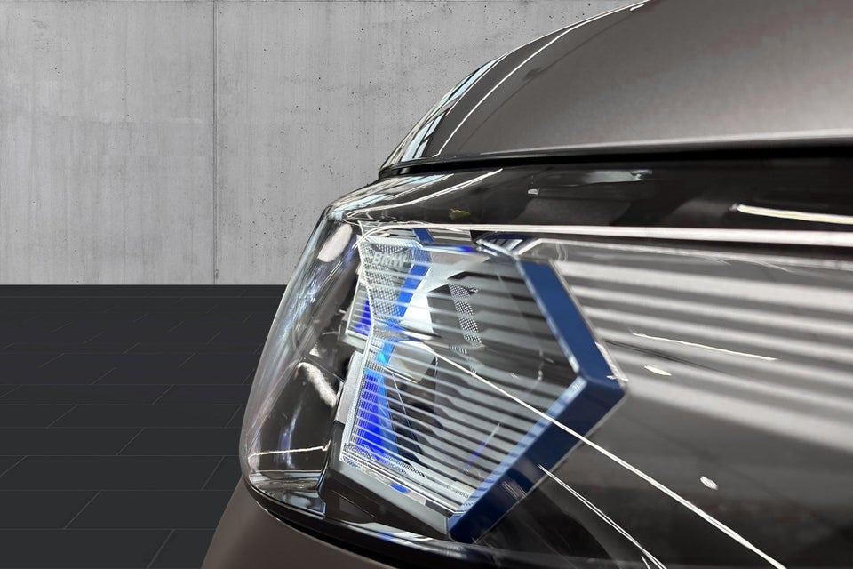 BMW iX2 eDrive20 M-Sport 5d