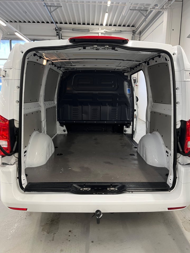 Mercedes Vito 114 2,0 CDi Kassevogn aut. L RWD