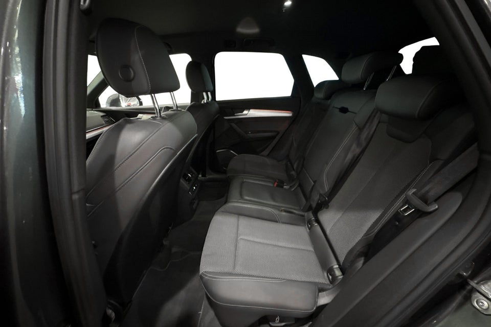Audi Q5 50 TFSi e S-line quattro S-tr. 5d