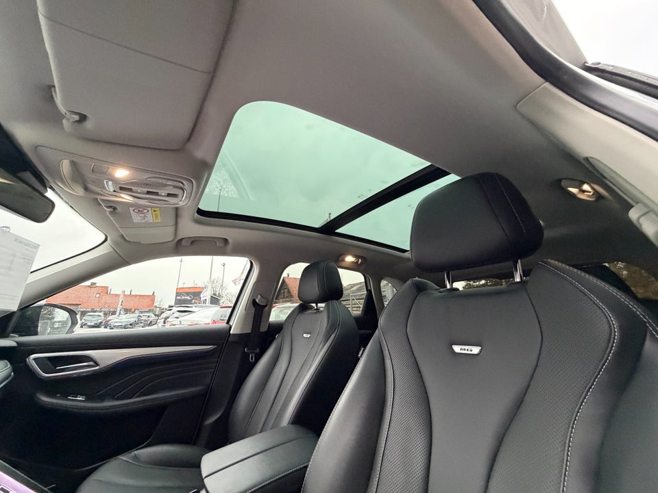 MG Marvel R Luxury 5d