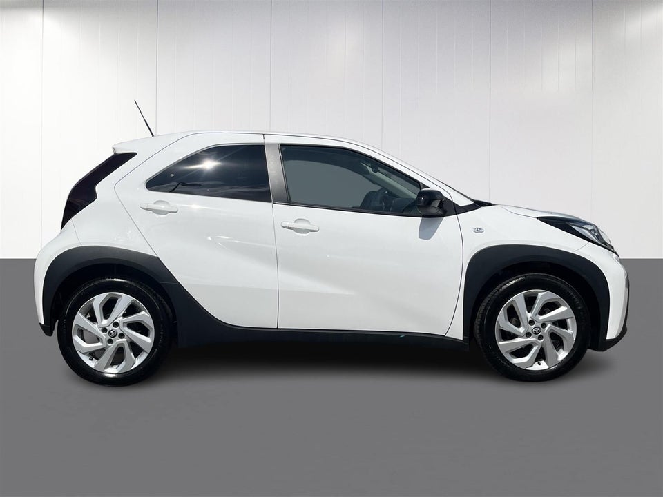 Toyota Aygo X 1,0 Active 5d
