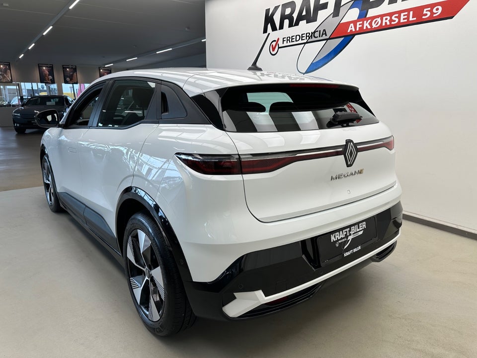 Renault Megane E-Tech 40 Equilibre 5d
