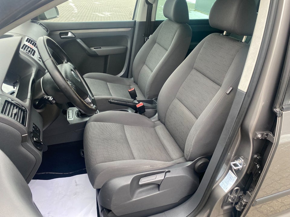 VW Touran 1,4 TSi 140 Trendline 5d