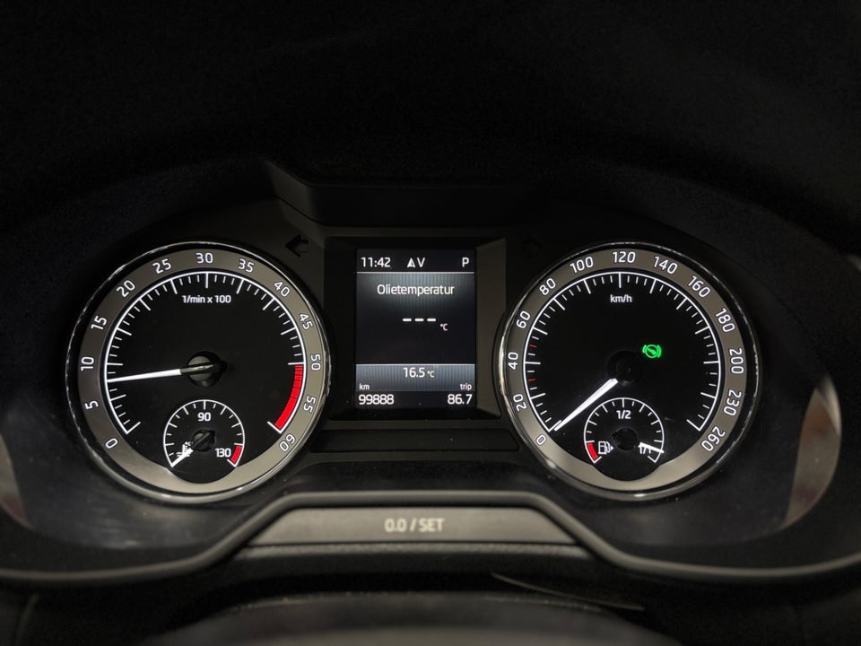 Skoda Octavia 1,6 TDi 115 Style DSG 5d