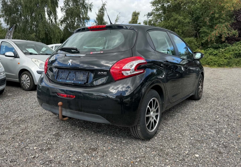 Peugeot 208 1,2 VTi Active 5d