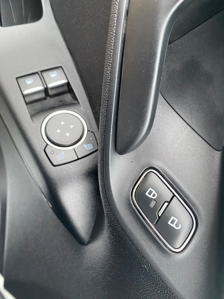 Ford Fiesta 1,5 TDCi 85 Connected Van 5d