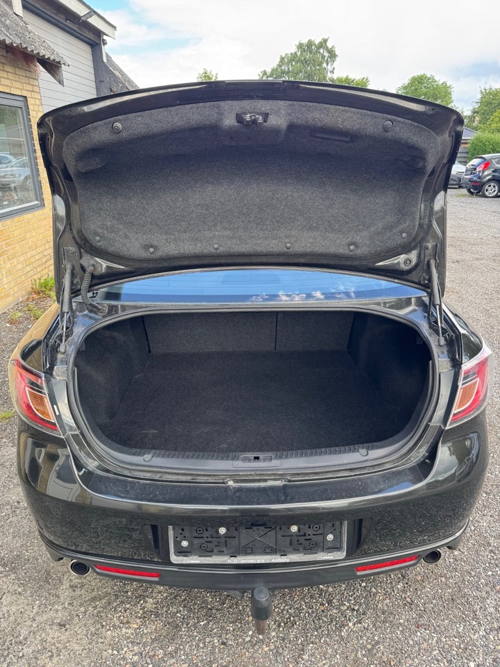 Mazda 6 2,0 Advance 4d