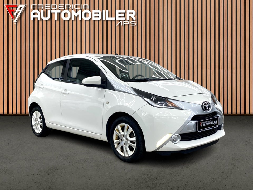 Toyota Aygo 1,0 VVT-i x-pure 5d