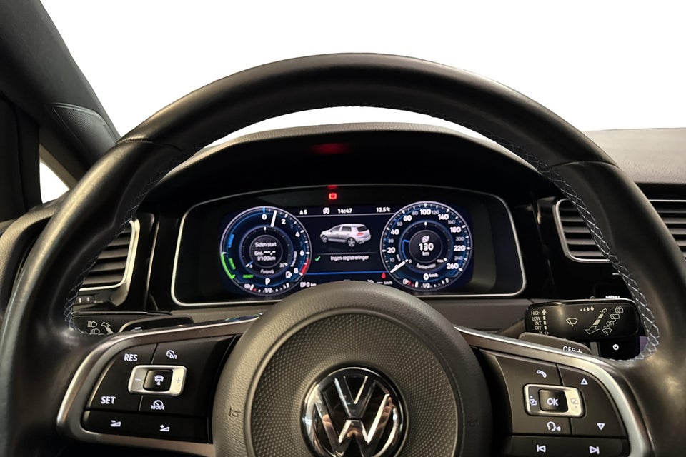 VW Golf VII 1,4 GTE DSG 5d