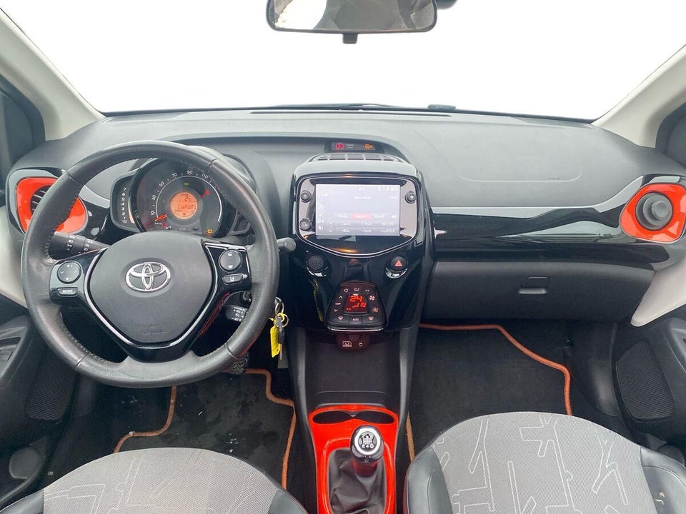 Toyota Aygo 1,0 VVT-i x-style 5d