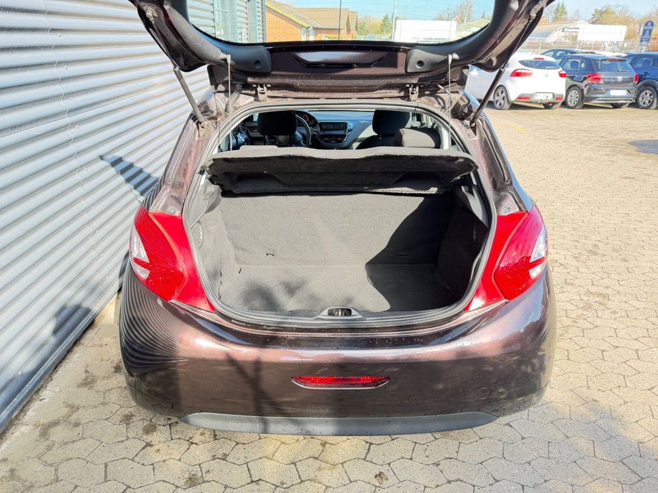 Peugeot 208 1,0 VTi Access 5d