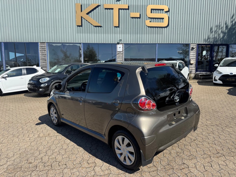 Toyota Aygo 1,0 VVT-i T3 5d