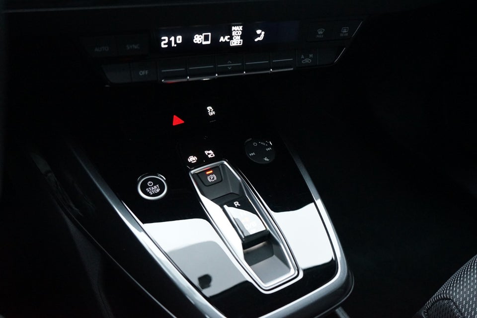 Audi Q4 e-tron 40 S-line 5d