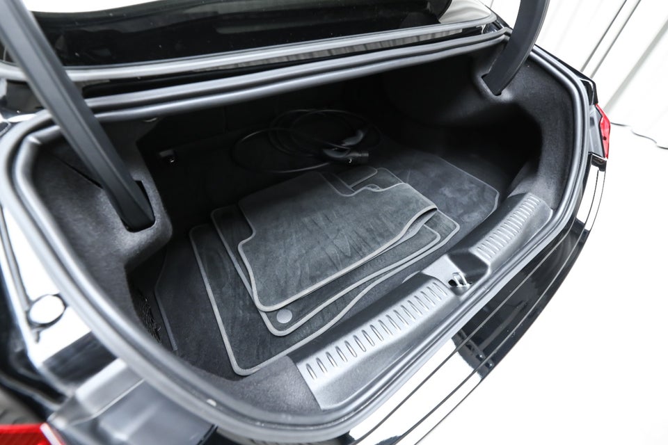 Mercedes CLA200 electric Progressive Advance Plus 4d