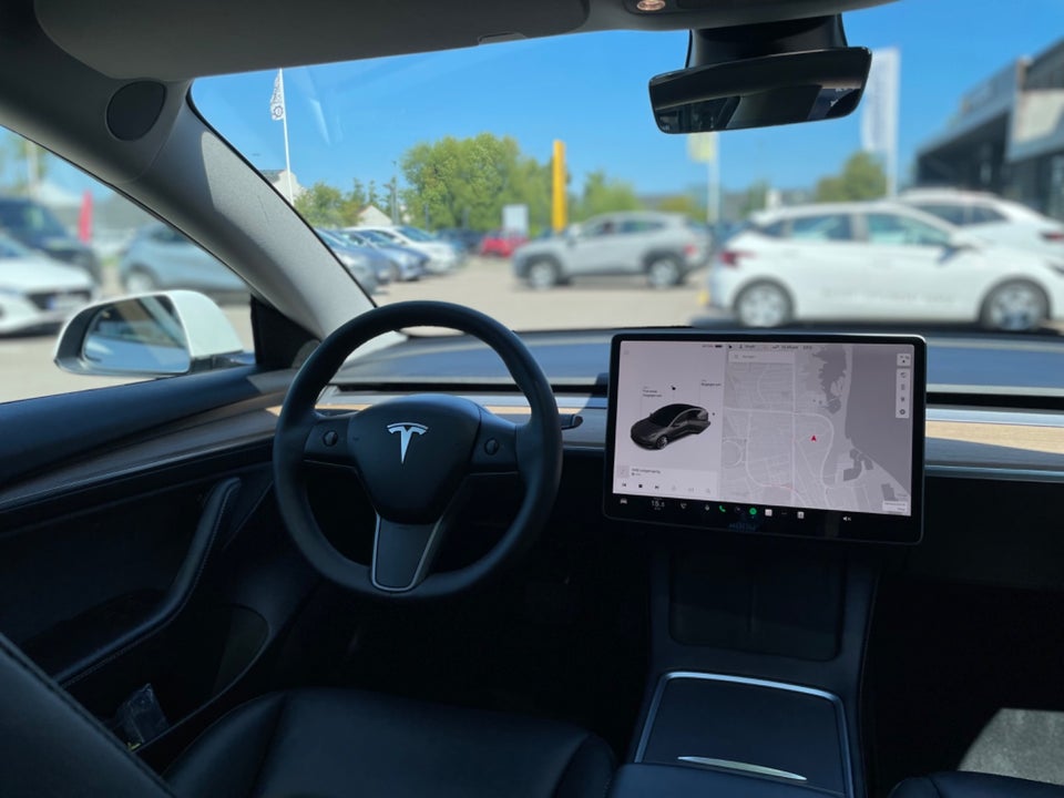 Tesla Model 3 Long Range AWD 4d