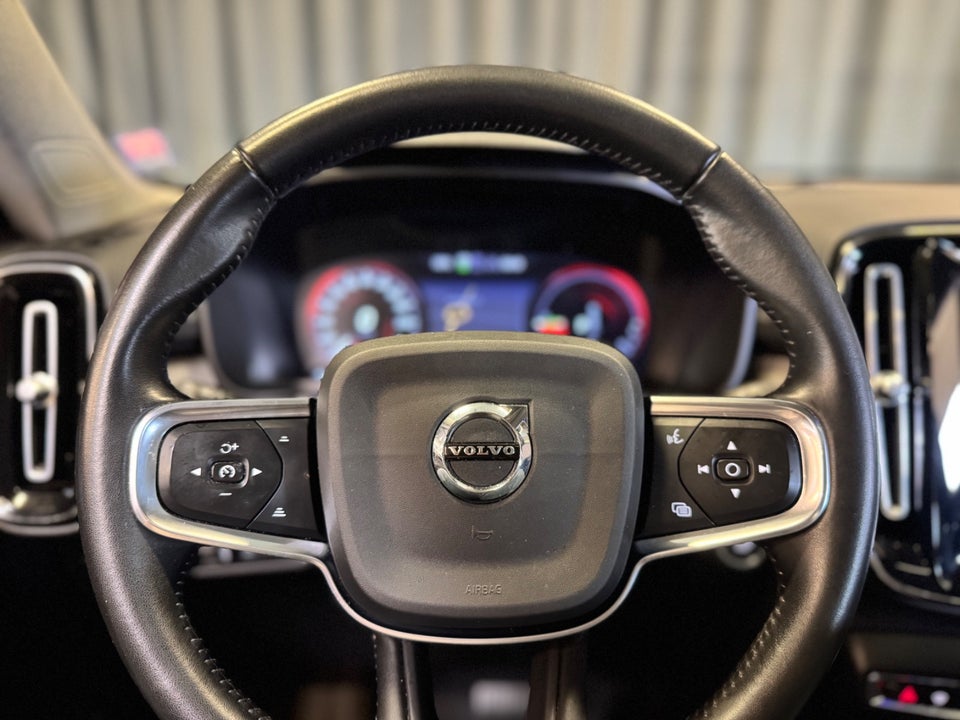 Volvo XC40 1,5 T5 ReCharge Inscription aut. 5d