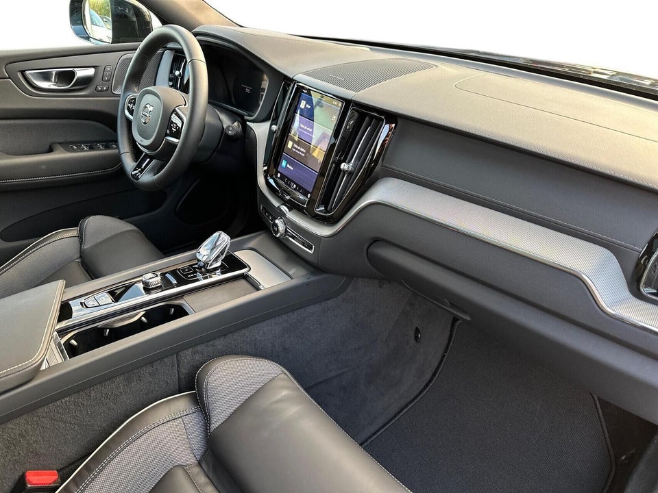 Volvo XC60 2,0 T6 ReCharge Black Edition aut. AWD 5d