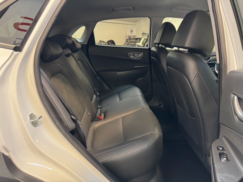 Hyundai Kona 64 EV Premium 5d