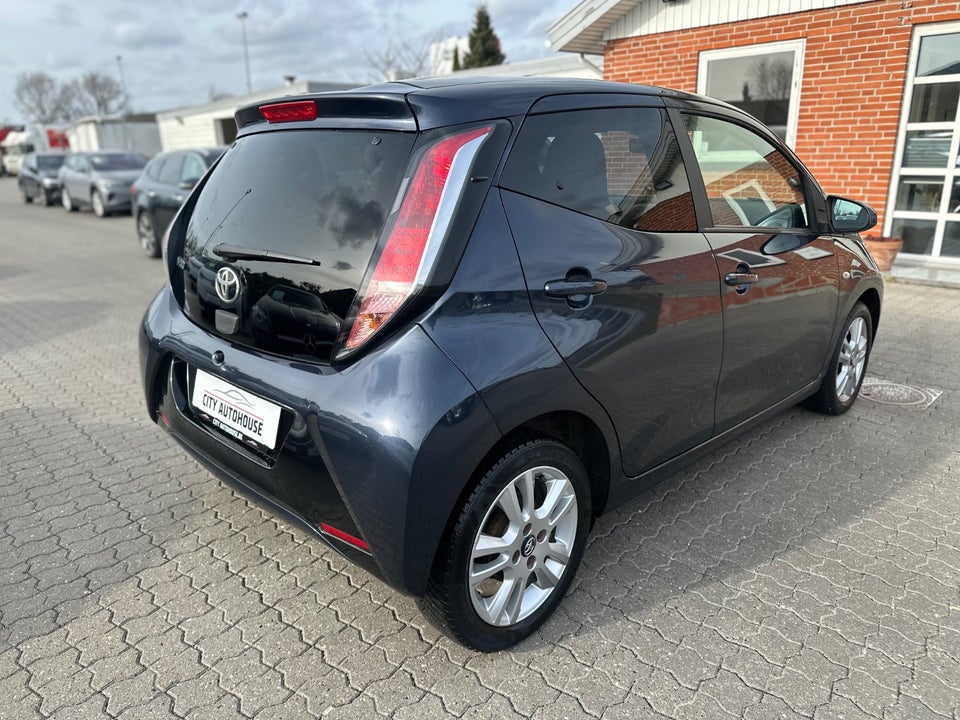 Toyota Aygo 1,0 VVT-i x-cellence 5d