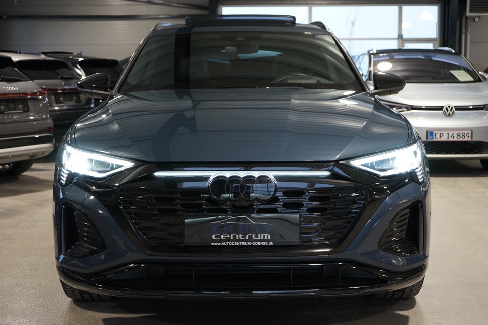 Audi Q8 e-tron 55 S-line quattro 5d