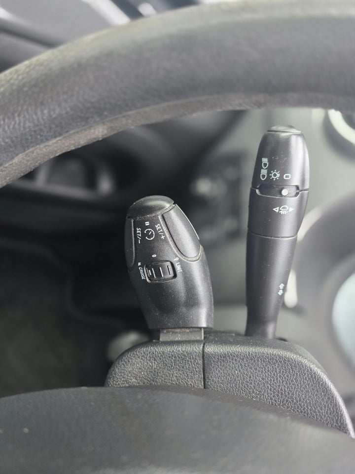 Citroën Berlingo 1,6 BlueHDi 100 Feel 5d