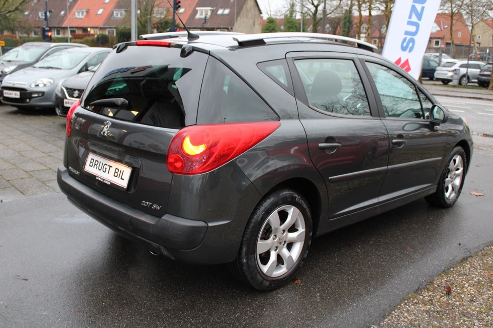 Peugeot 207 1,6 VTi Premium SW 5d