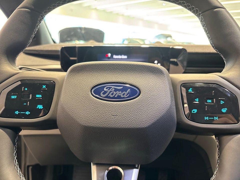 Ford Capri 77 Select Extended Range 5d