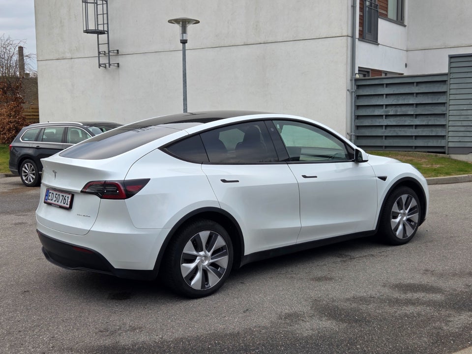 Tesla Model Y Long Range AWD 5d