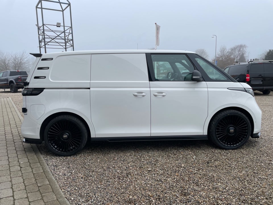 VW ID.Buzz 77 Style Van 5d