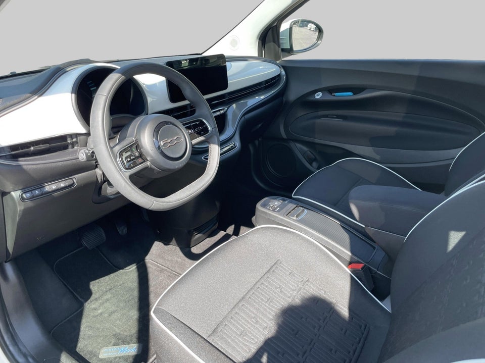 Fiat 500e 42 Icon Pack Cabrio 2d