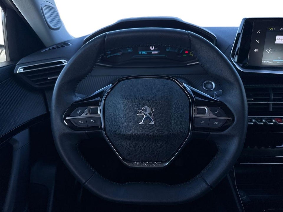 Peugeot e-2008 50 Allure 5d
