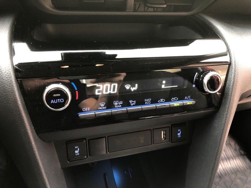 Toyota Yaris Cross 1,5 Hybrid Active Tech+ e-CVT 5d