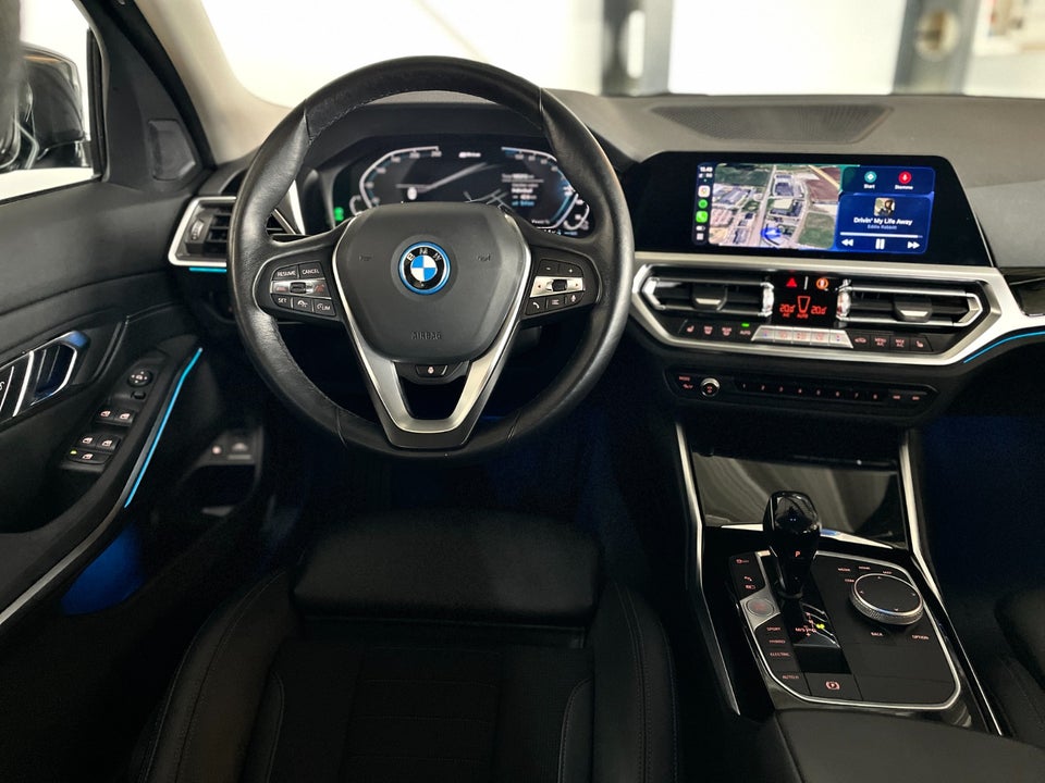 BMW 330e 2,0 Touring Sport Line aut. 5d