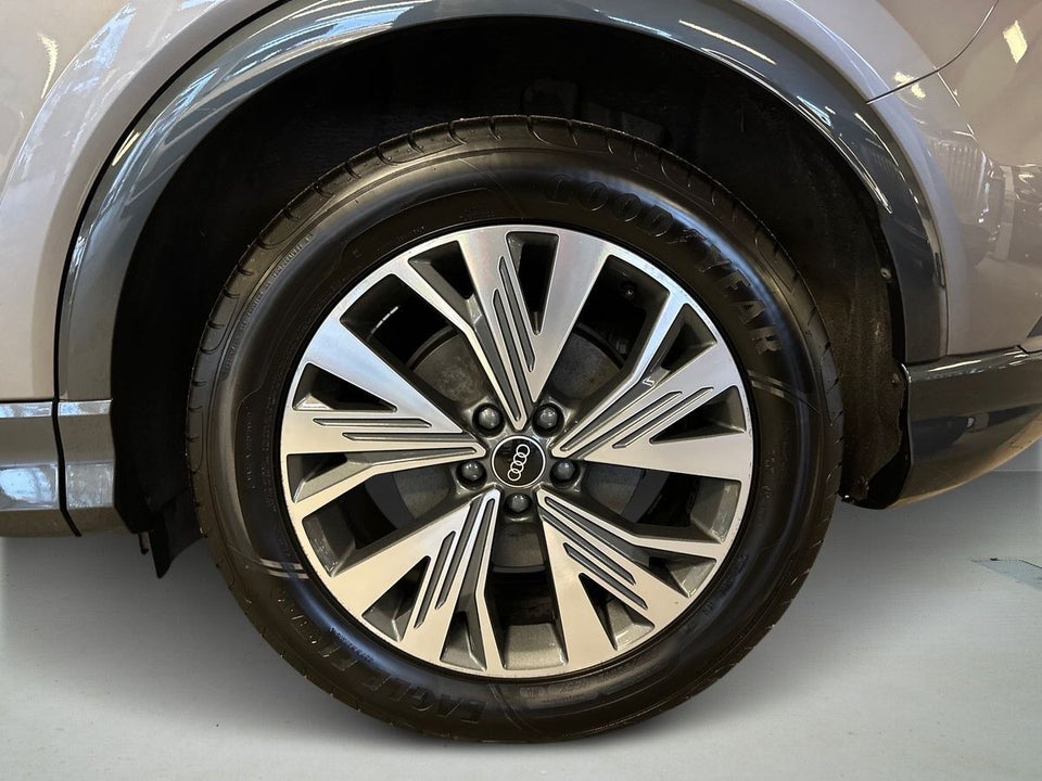 Audi Q4 e-tron 40 Attitude 5d