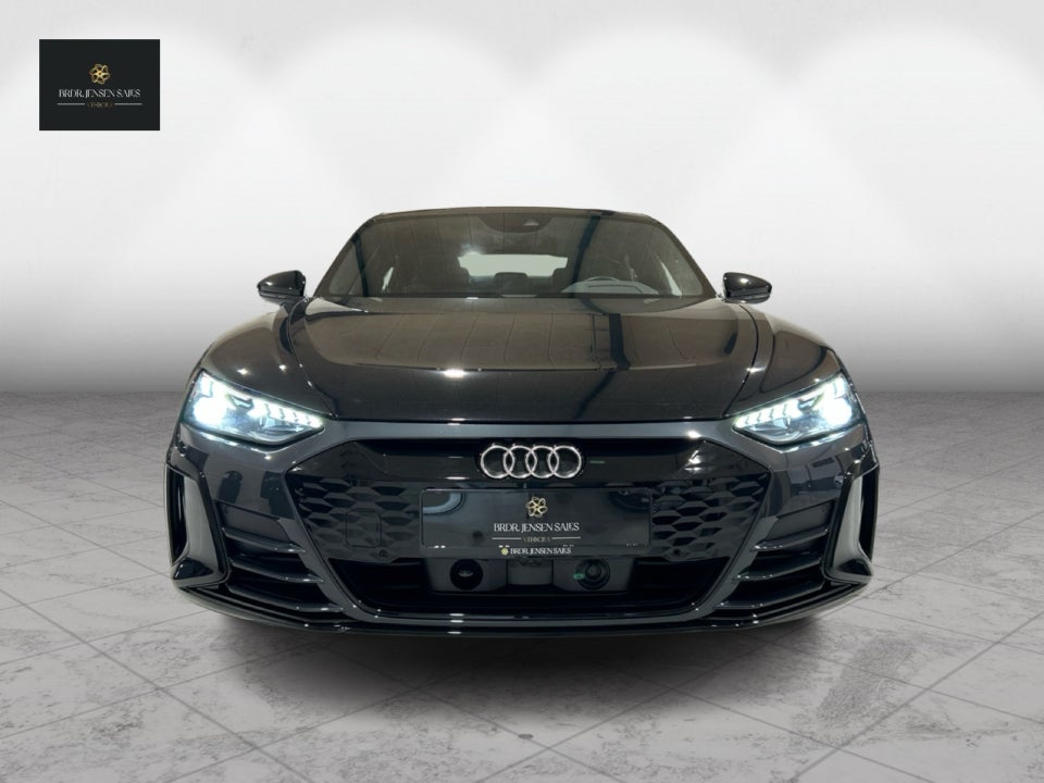 Audi e-tron GT quattro 4d