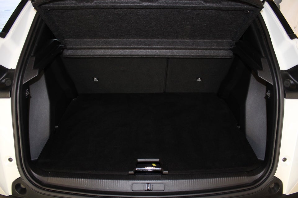 Peugeot e-2008 50 GT Pack 5d