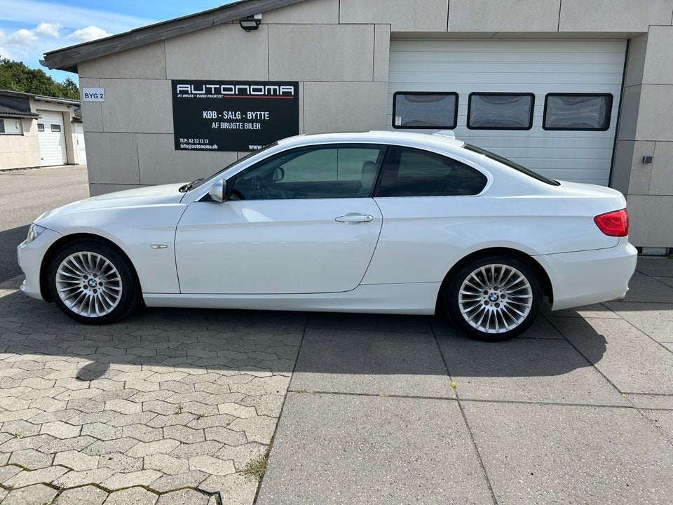 BMW 325i 3,0 Coupé aut. 2d