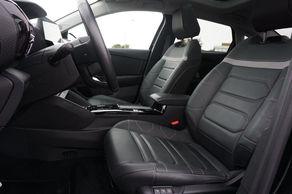 Citroën ë-C4 X 50 Palais Sky 4d