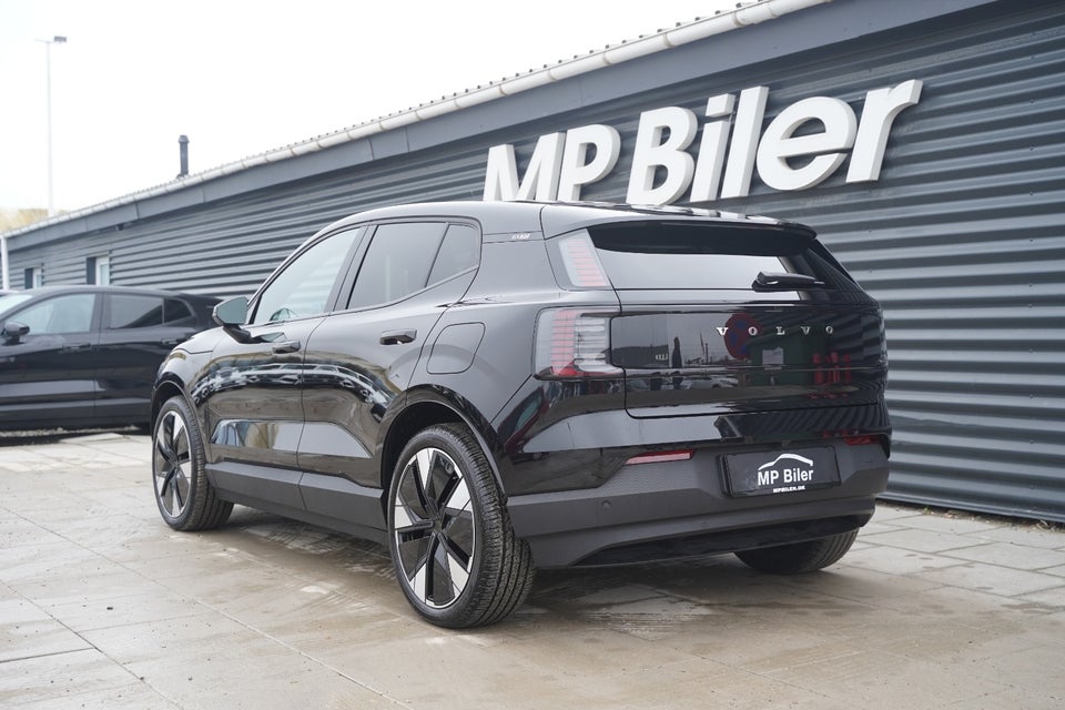 Volvo EX30 Twin Performance Plus 5d