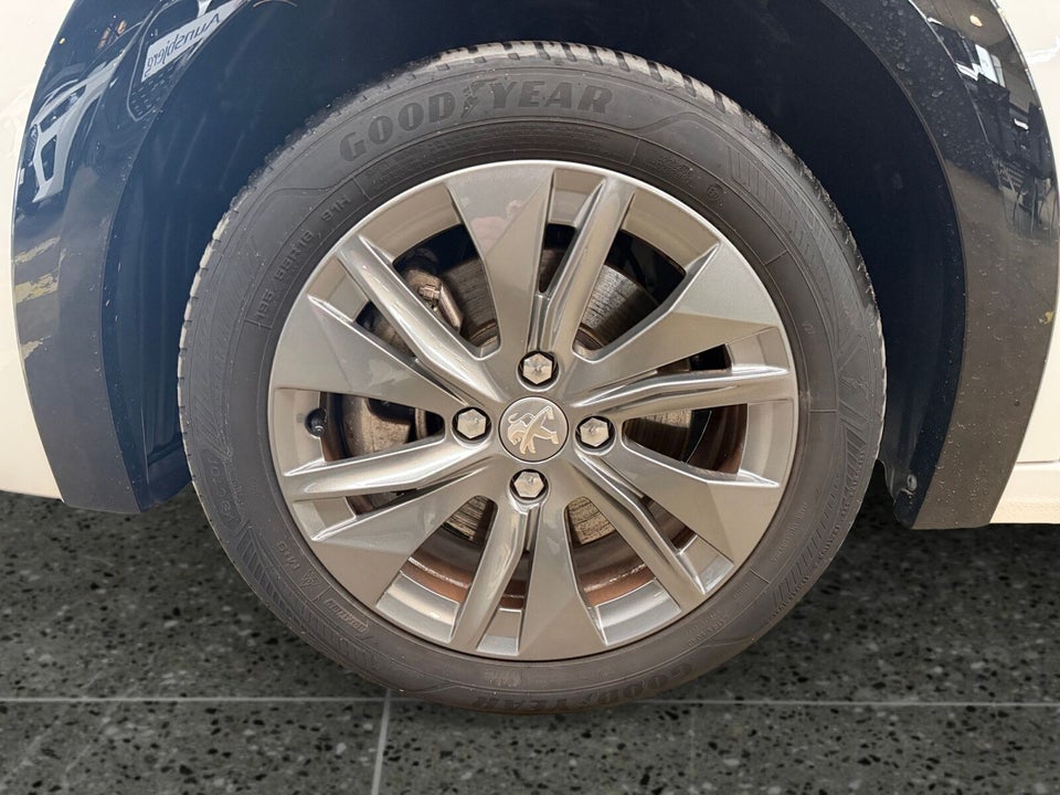 Peugeot e-208 50 Active 5d