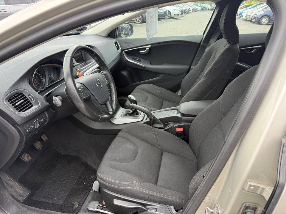 Volvo V40 2,0 D2 120 Kinetic Eco 5d