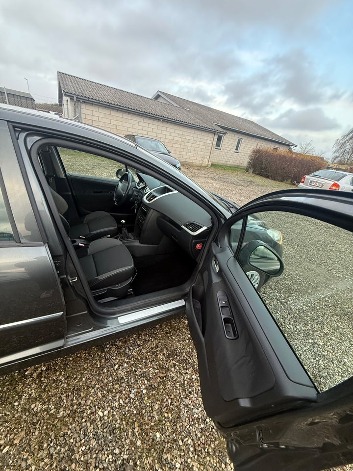 Peugeot 207 1,6 HDi 90 Comfort+ 5d